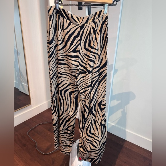 Zara Zebra print cargo pants size large - Picture 3 of 4